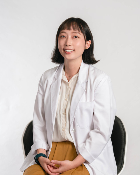 陳怜均心理師